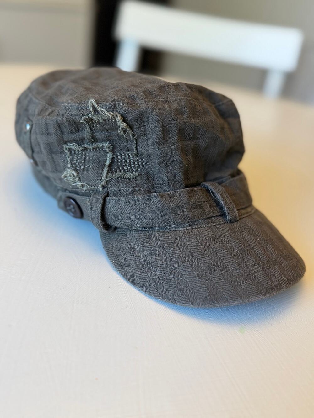 Mudd Vintage Y2K Women's Distressed Cadet Hat Brow Geometric Pattern Cap